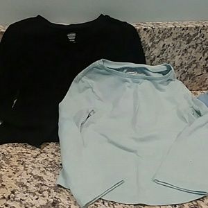 2 long sleeve shirts